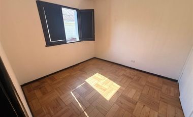 Casa en Arriendo en Av. Blanco Encalada / Club Hípico