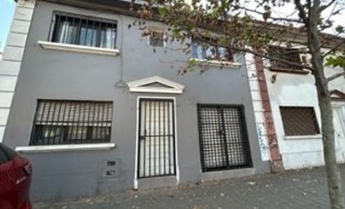Casa en Arriendo en Av. Blanco Encalada / Club Hípico