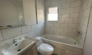 Casa en Arriendo en Av. Blanco Encalada / Club Hípico