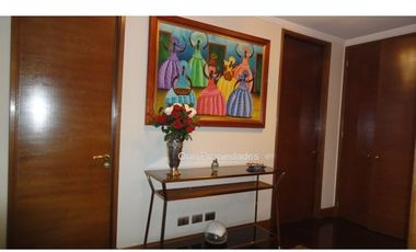 Departamento en Arriendo en Depto. Arriendo Av. Robles La Dehesa 3D+3B