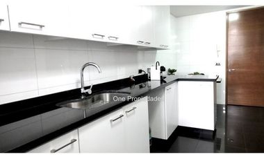 Departamento en Arriendo en Depto. Arriendo Av. Robles La Dehesa 3D+3B