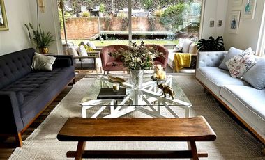 Casa en Arriendo en Camino el Mirador | Casa Arriendo Amoblado | (3D 4B) | Condominio | Lo Barnechea