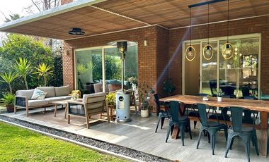 Casa en Arriendo en Camino el Mirador | Casa Arriendo Amoblado | (3D 4B) | Condominio | Lo Barnechea