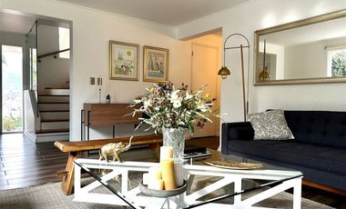 Casa en Arriendo en Camino el Mirador | Casa Arriendo Amoblado | (3D 4B) | Condominio | Lo Barnechea