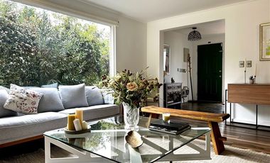 Casa en Arriendo en Camino el Mirador | Casa Arriendo Amoblado | (3D 4B) | Condominio | Lo Barnechea