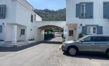 Casa en Arriendo en Camino Los Refugio |El Remanso| 4D4B| Luminoso