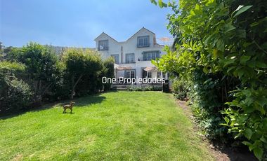 Casa en Arriendo en Camino Los Refugio |El Remanso| 4D4B| Luminoso