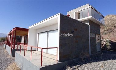 Casa en Venta en Rinconada | Parcela en Condominio Venta (4D5B) | Valparaíso | One Propiedades