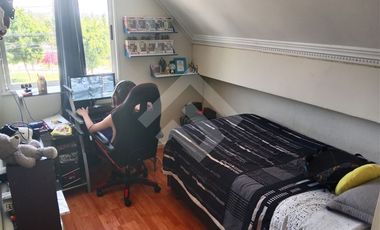 Casa en Venta en Rojas Magallanes / Jardin Alto