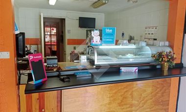 Casa en Venta en Rojas Magallanes / Jardin Alto