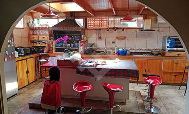 Casa en Venta en Rojas Magallanes / Jardin Alto