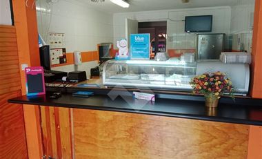 Casa en Venta en Rojas Magallanes / Jardin Alto