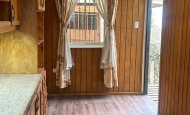 Vendo Casa Individual , de un piso!! Portal de San Pedro.  Con buen terreno.