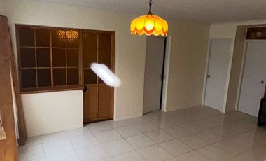 Vendo Casa Individual , de un piso!! Portal de San Pedro.  Con buen terreno.