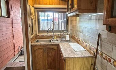 Vendo Casa Individual , de un piso!! Portal de San Pedro.  Con buen terreno.