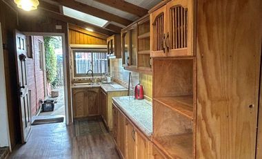 Vendo Casa Individual , de un piso!! Portal de San Pedro.  Con buen terreno.