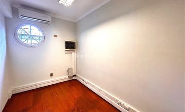 Casa en Venta en Alberto Henckel | Casa-Oficina en Venta | Providencia | One Propiedades