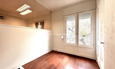 Casa en Venta en Alberto Henckel | Casa-Oficina en Venta | Providencia | One Propiedades