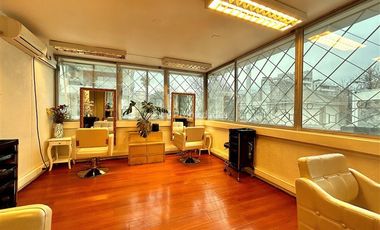 Casa en Venta en Alberto Henckel | Casa-Oficina en Venta | Providencia | One Propiedades