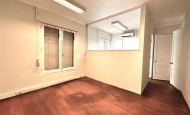Casa en Venta en Alberto Henckel | Casa-Oficina en Venta | Providencia | One Propiedades