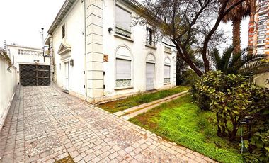 Oficina en Venta en Alberto Henckel | Casa-Oficina en Venta | Providencia | One Propiedades