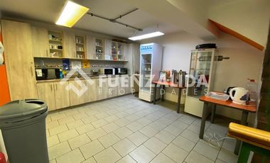 Oficina en Venta en AC Alcántara cercano a calle Presidente Errazuriz