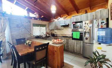 Casa en Venta en Metro Rojas Magallanes/ Villarrica