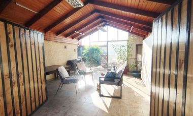 Casa en Venta en Metro Rojas Magallanes/ Villarrica