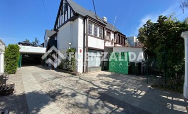 Oficina en Arriendo en AC Alcántara cercano a calle Presidente Errazuriz