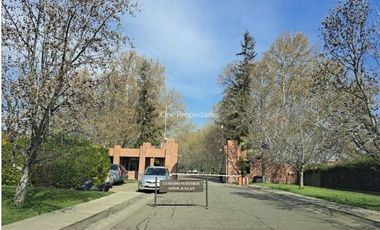 Casa en Venta en Condominio Polo de Manquehue II | Casa en Venta/Arriendo 4D5B | Colina | One Propiedades
