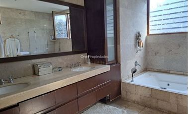 Casa en Venta en Condominio Polo de Manquehue II | Casa en Venta/Arriendo 4D5B | Colina | One Propiedades