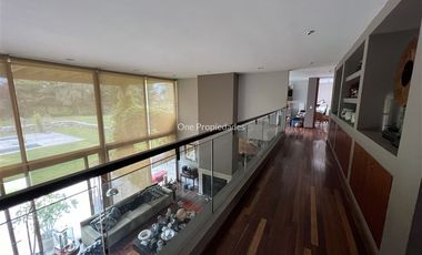 Casa en Venta en Condominio Polo de Manquehue II | Casa en Venta/Arriendo 4D5B | Colina | One Propiedades
