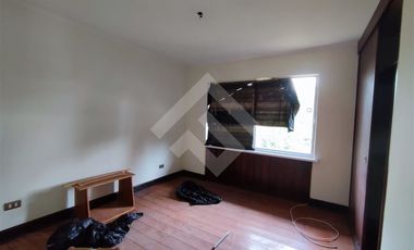 Sitio en Venta en Av. Central/ Lo cañas