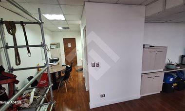 Oficina en Venta en Vicuña Mackenna poniente/Atahualpa