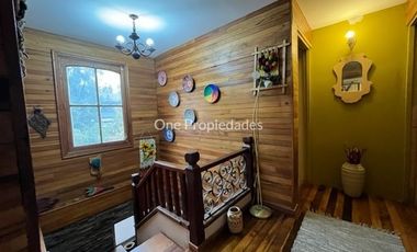 Casa en Venta en Presidente Errázuriz, casa en venta 5 dorm y 3 baños, gran jardín, Buin, One Propiedades