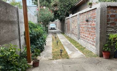 Casa en Venta en Presidente Errázuriz, casa en venta 5 dorm y 3 baños, gran jardín, Buin, One Propiedades