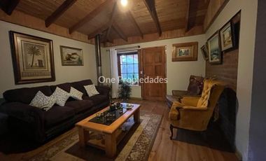 Casa en Venta en Presidente Errázuriz, casa en venta 5 dorm y 3 baños, gran jardín, Buin, One Propiedades