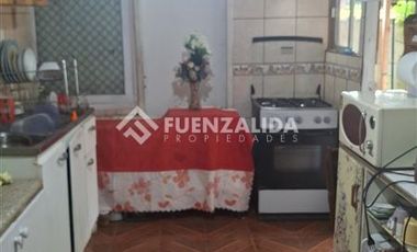 Casa en Venta en AV Central /Calle 9