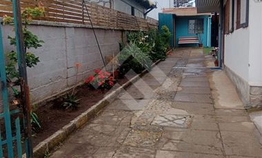 Casa en Venta en Av. de La Pi/ Av. El Peral/ Sexta Oriente Playa/ Provincia De San Antonio