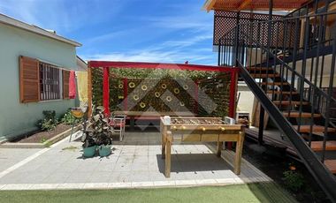 Casa en Venta en Av. de La Pi/ Av. El Peral/ Sexta Oriente Playa/ Provincia De San Antonio