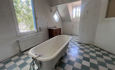 Local Comercial en Venta en Barrio Italia| Casa habitacional y comercial en venta (5D3B) | Ñuñoa | One Propiedades