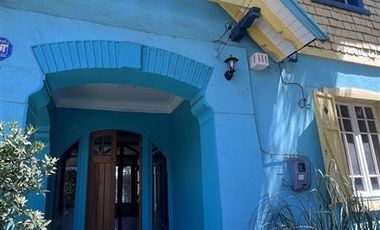 Local Comercial en Venta en Barrio Italia| Casa habitacional y comercial en venta (5D3B) | Ñuñoa | One Propiedades