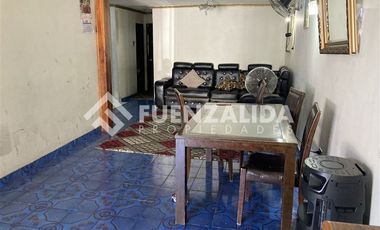 Casa en Venta en Santa Amalia / Av. México