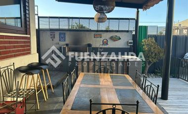 Casa en Venta en Av. Walker Martínez