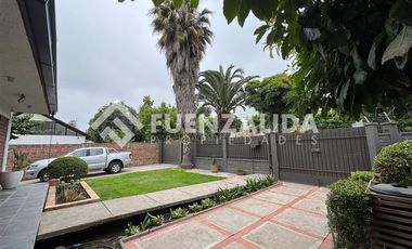 Casa en Venta en Av. Walker Martínez