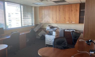 Oficina en Arriendo en Metro Los Leones