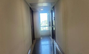 Oficina en Arriendo en La Dehesa- Portal | Oficina en venta o Arriendo 45m2 | Lo Barnechea