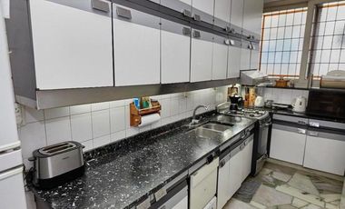 4 amb. Dependencia de servicio. Z/ Diagonal Alberdi. Cochera