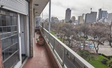 4 amb. Dependencia de servicio. Z/ Diagonal Alberdi. Cochera