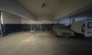 Cochera en Lomas de Zamora Oeste en excelente zona